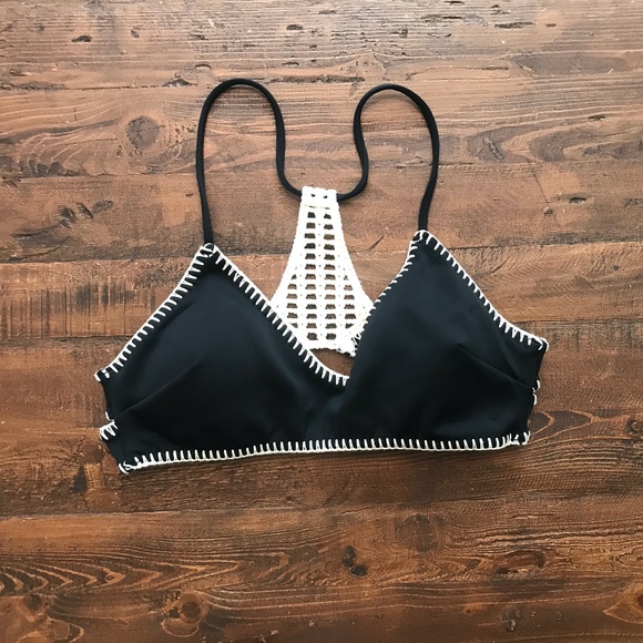 Victoria's Secret Crochet Bikini Top - Picture 1 of 4